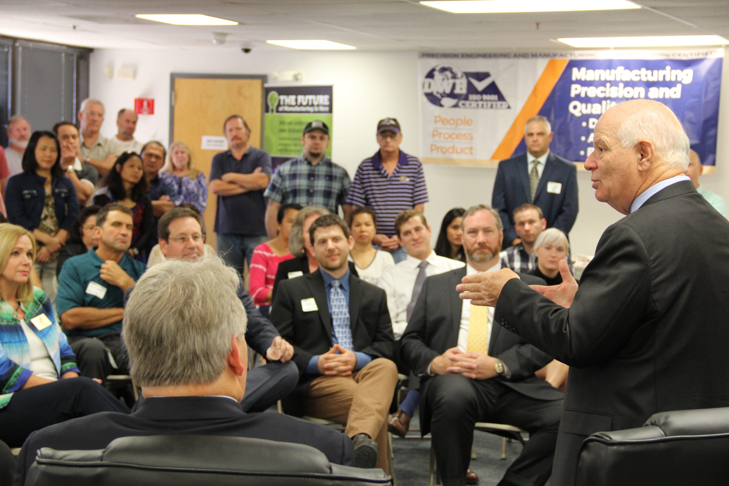 Senator Cardin came to Harford County to hold a roundtable discussion on Additive Manufacturing with the business community. RAMP MD was the event organizer and DWE Plastics was the host at its new facility in Belcamp.